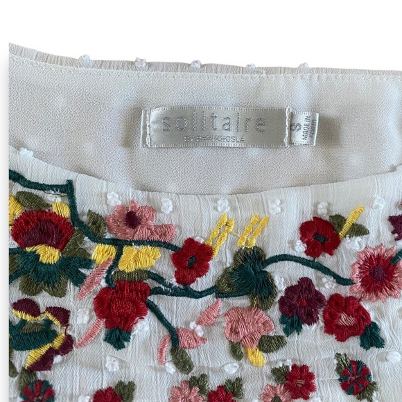 Solitaire embroidered peasant top with dots and lace 3/4 sleeve - Picture 3 of 8